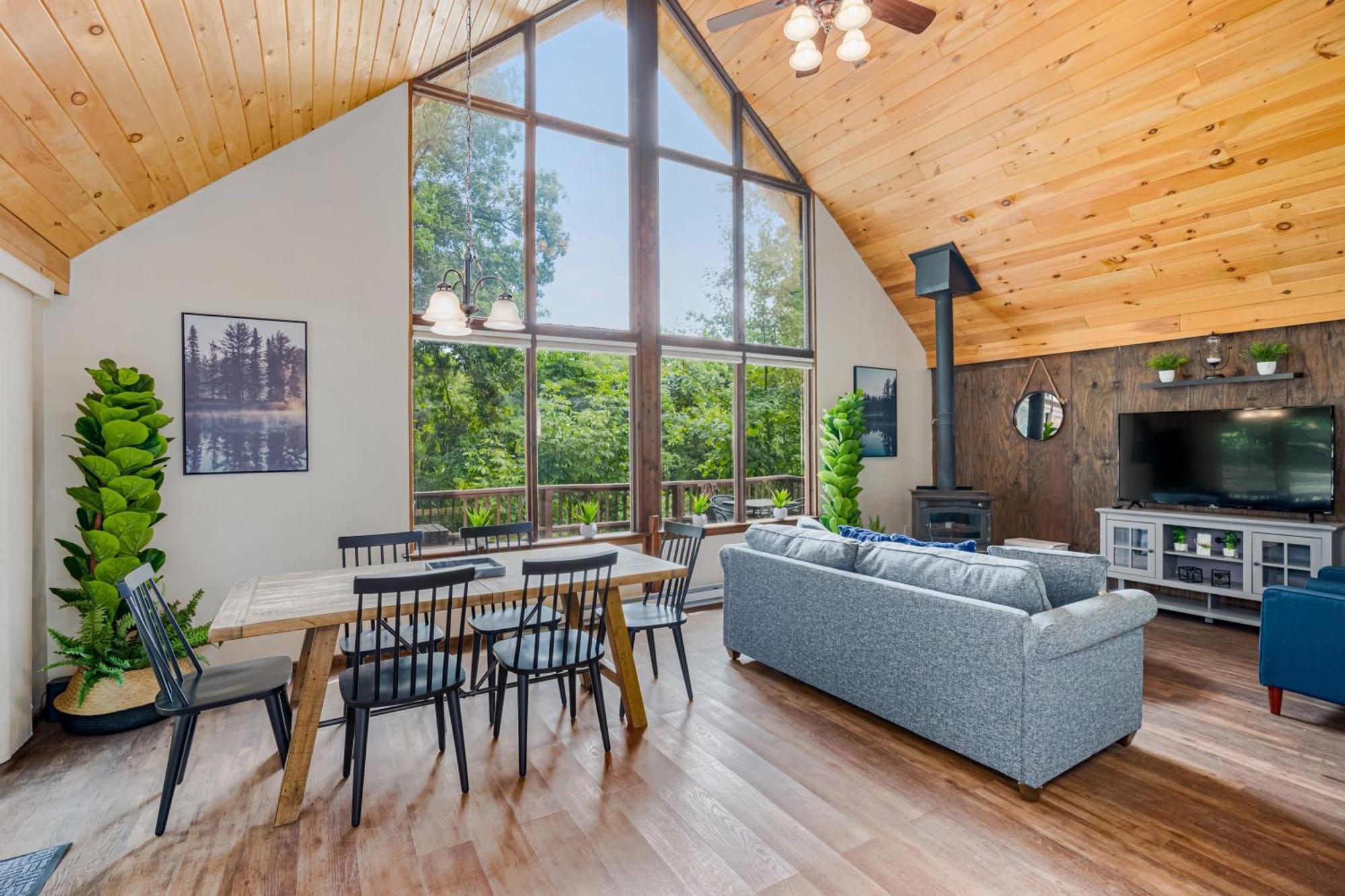 Quaint Loft Cabin W Hot Tub, Firepit, Deck & Grill Hedgesville Εξωτερικό φωτογραφία