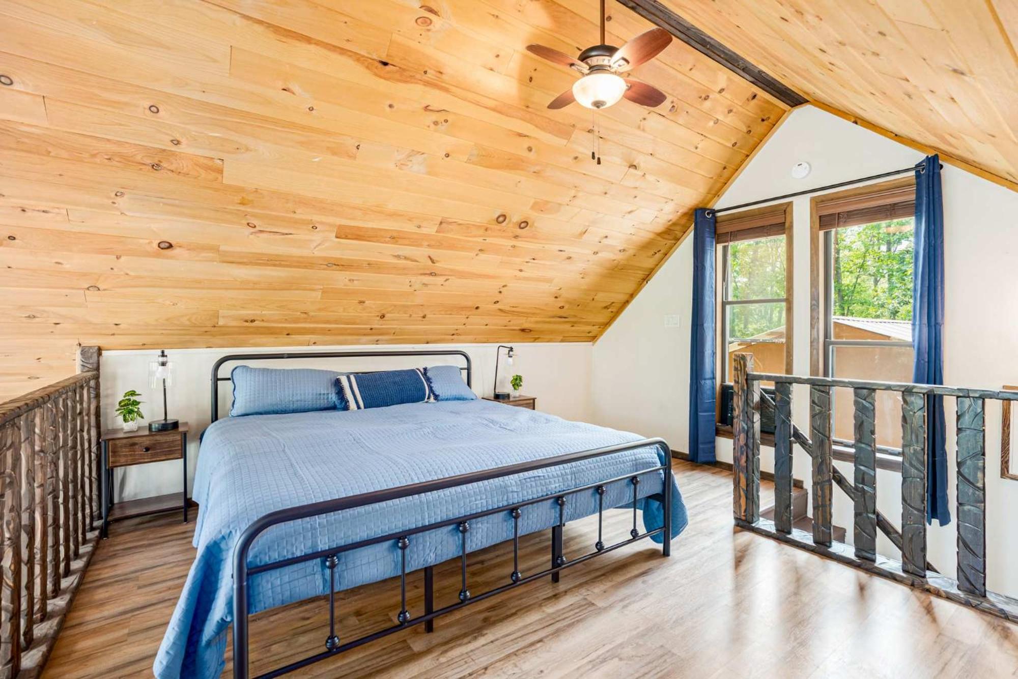 Quaint Loft Cabin W Hot Tub, Firepit, Deck & Grill Hedgesville Εξωτερικό φωτογραφία